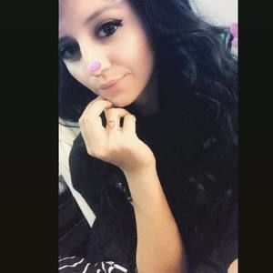 Meet your Posher, Carolina